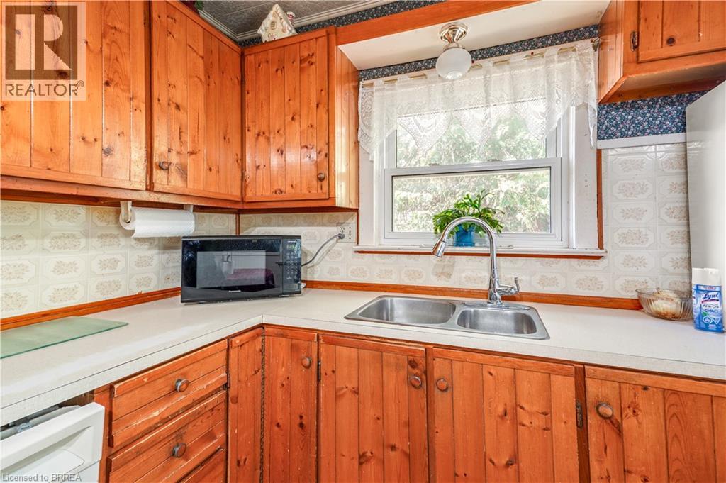 45 Wellington Street, Paris, Ontario  N3L 1T2 - Photo 13 - 40853179
