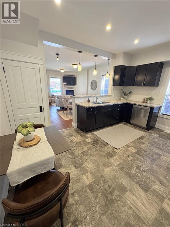 20 Wells Avenue, Brantford, Ontario  N3R 4J2 - Photo 7 - 40854157