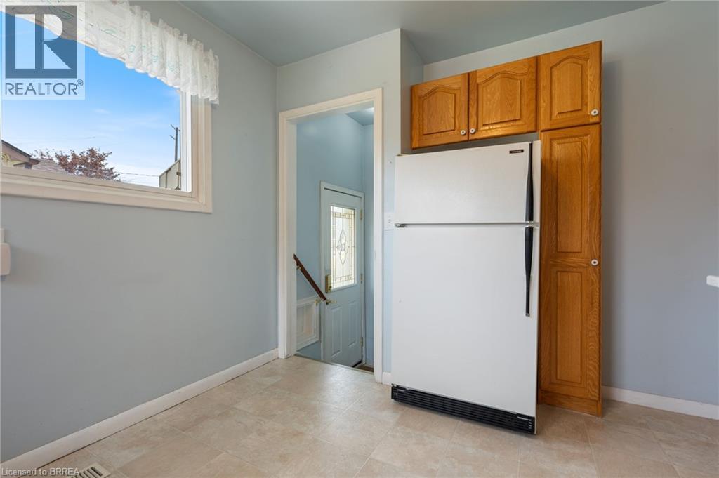 404 Grey Street, Brantford, Ontario  N3S 4X4 - Photo 15 - 40854173