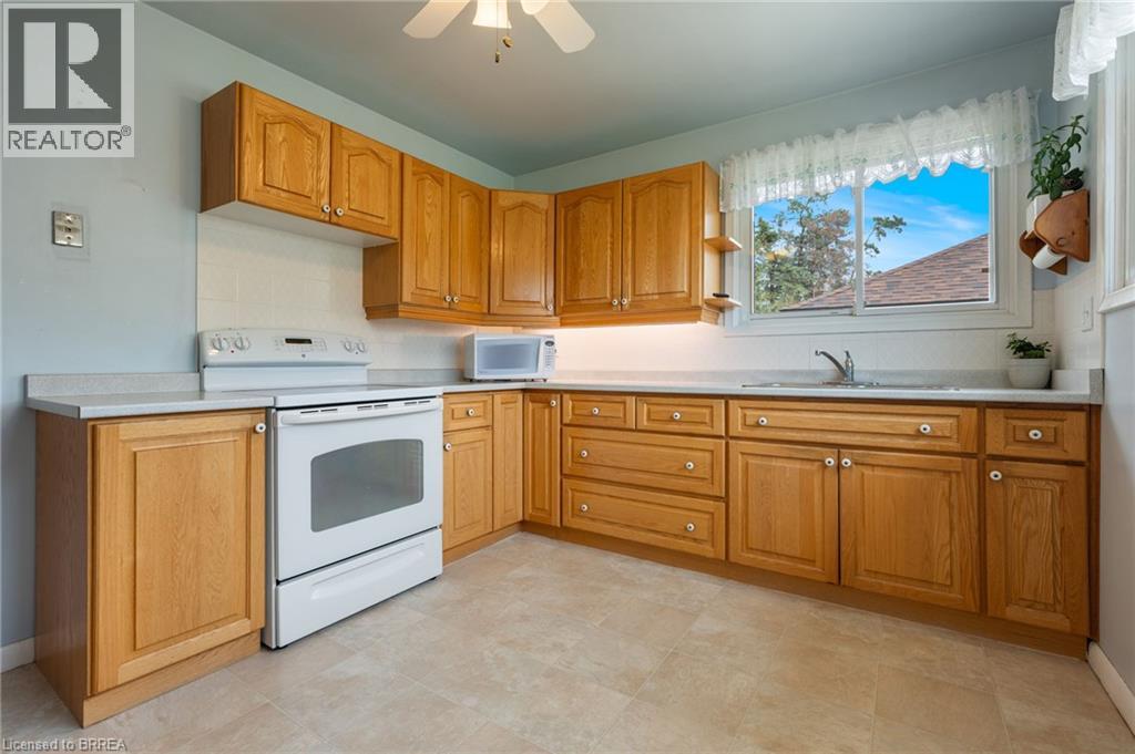 404 Grey Street, Brantford, Ontario  N3S 4X4 - Photo 16 - 40854173