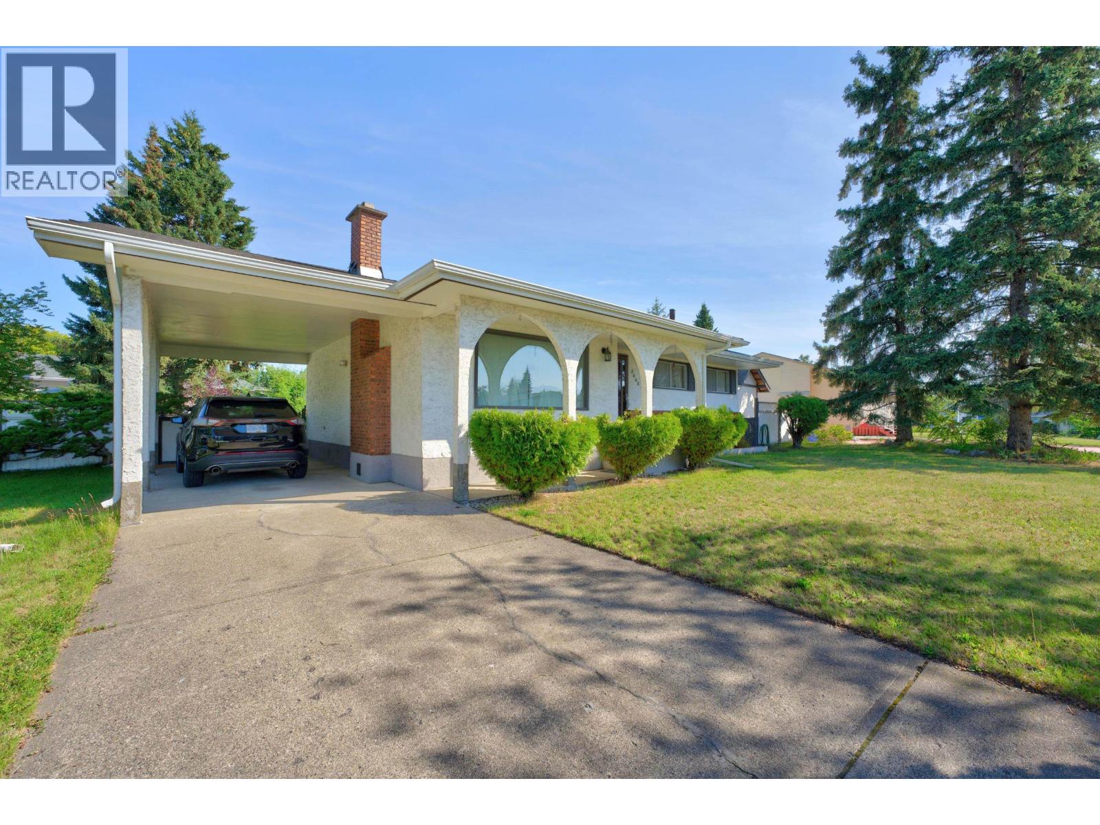 2460 Devonshire Crescent, Prince George, British Columbia  V2N 1C8 - Photo 2 - R3153661