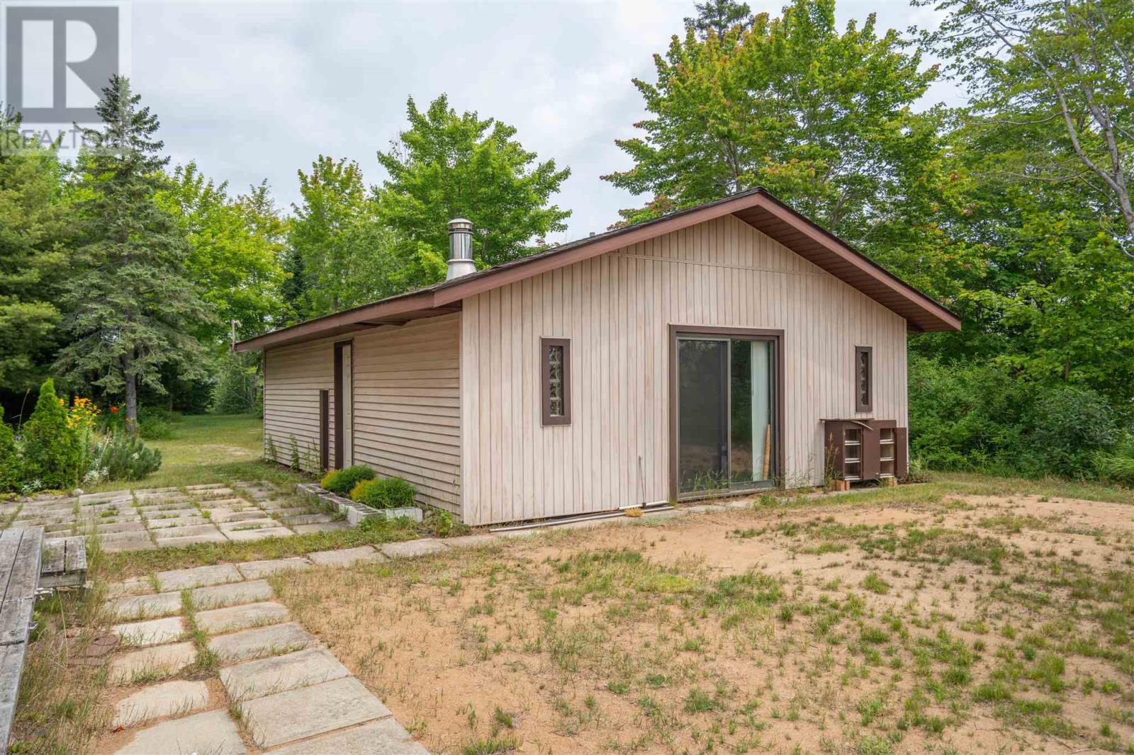 1966 Pineshores Dr, Goulais River, Ontario  P0S 1E0 - Photo 17 - SM262095