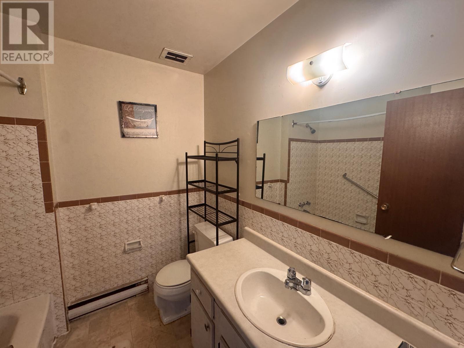 980 Wellington St E, Sault Ste. Marie, Ontario  P6A 2N5 - Photo 6 - SM262097