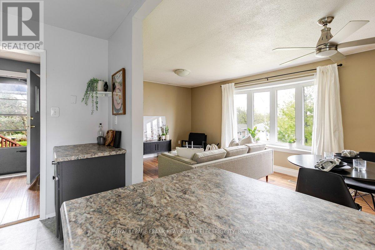 293 Welsh Street, Peterborough, Ontario  K9H 1K8 - Photo 5 - X13649984