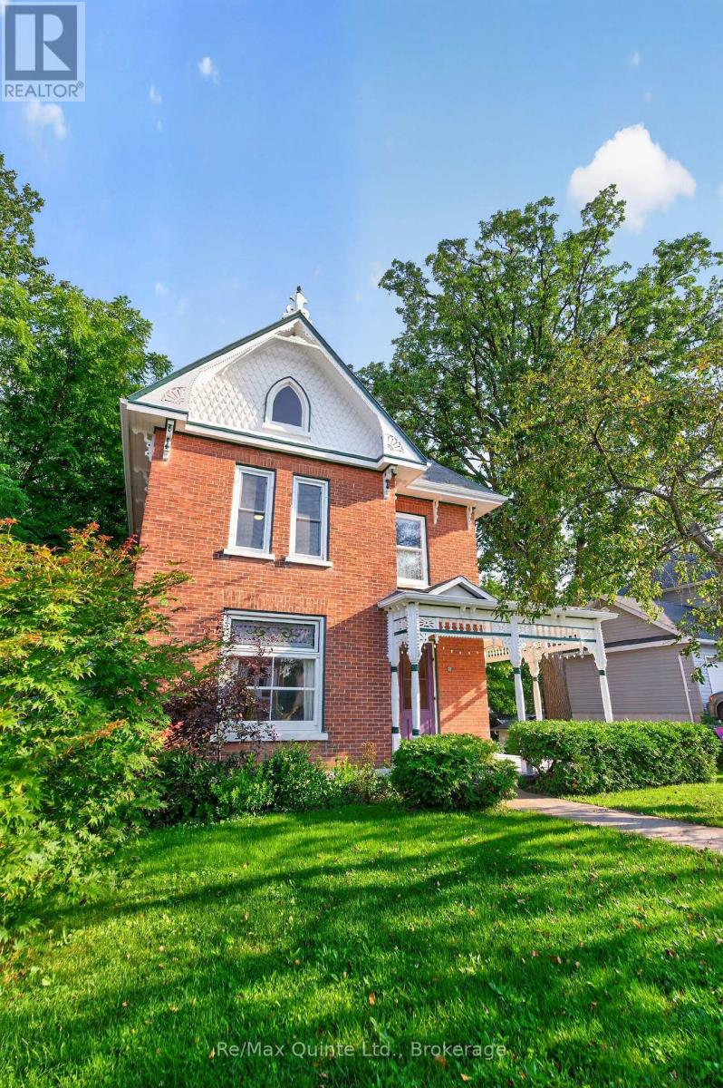 97 ST LAWRENCE STREET W, Centre Hastings, Ontario