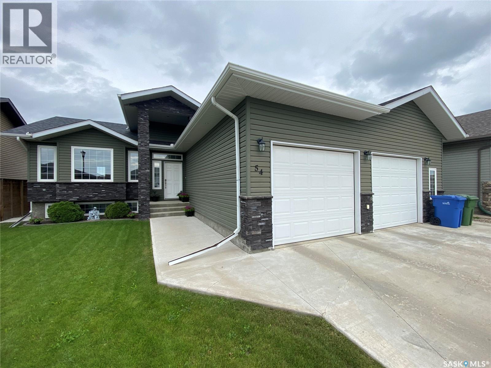 54 Madge WAY, Yorkton, Saskatchewan