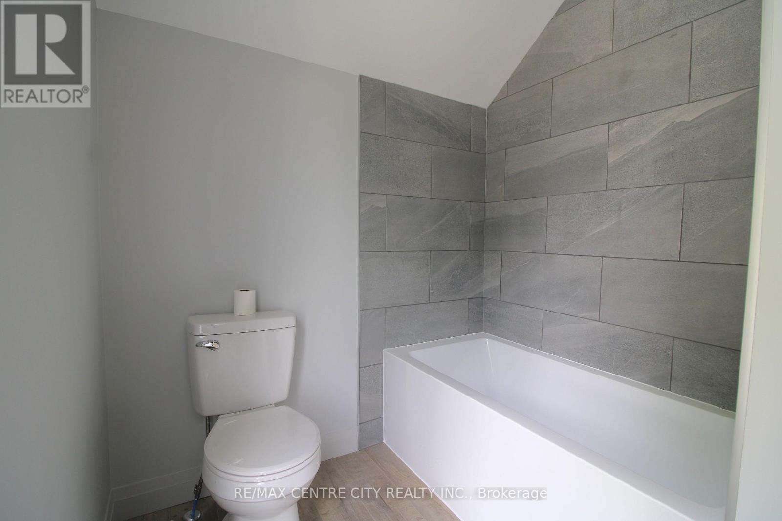 118 Delaware Street, London East, Ontario  N5Z 2N5 - Photo 13 - X13649940