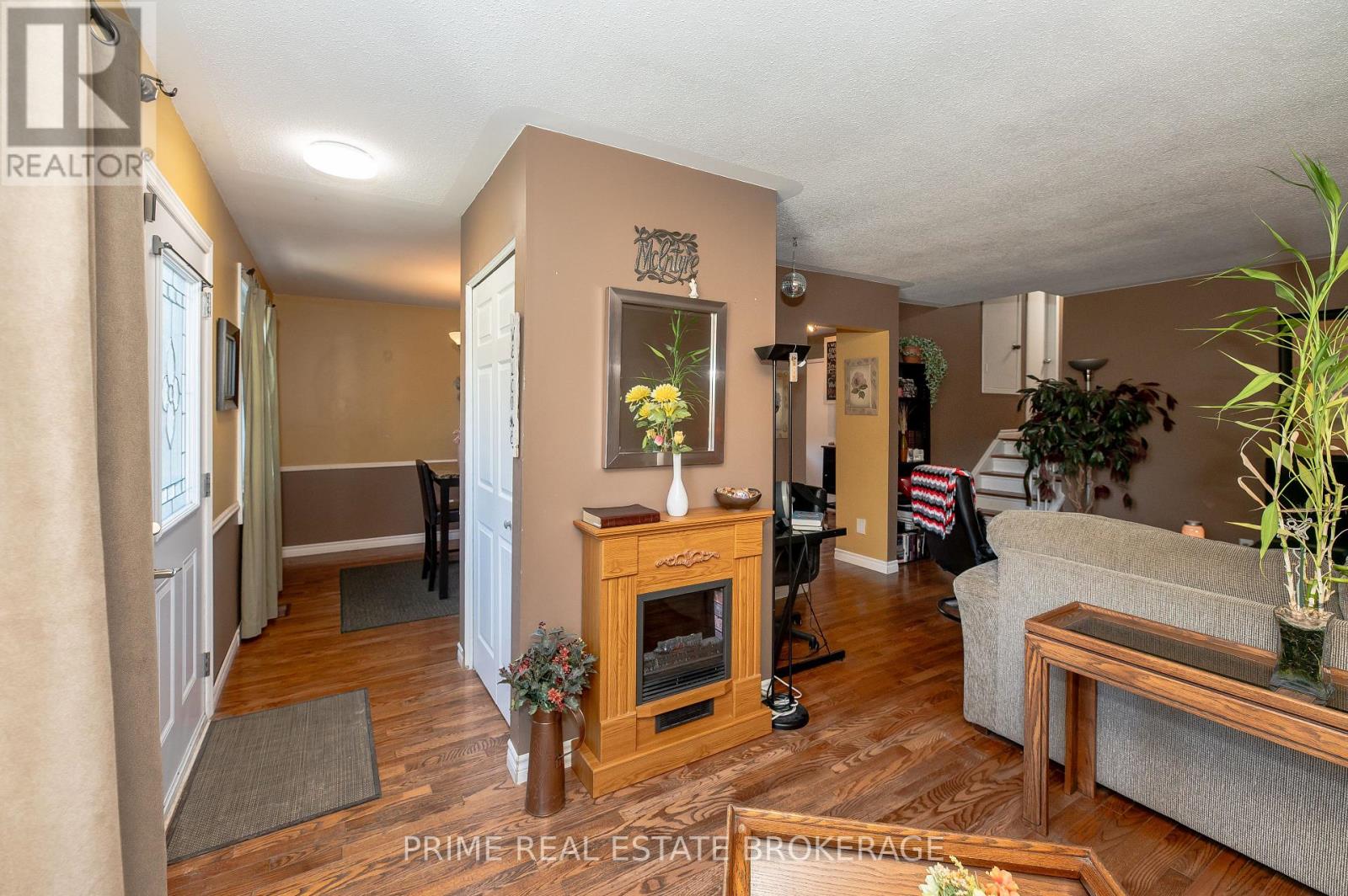 88 Hawthorne Road, London North, Ontario  N6G 2W8 - Photo 4 - X13650054