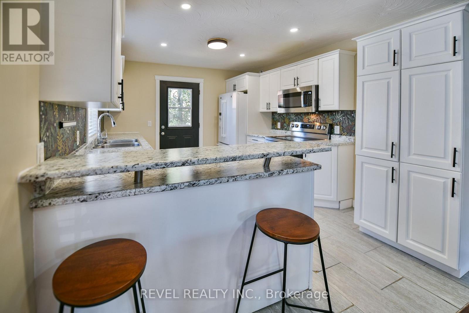 62 J.v. Bonhomme Boulevard, Timmins, Ontario  P4P 0A2 - Photo 11 - T13650036