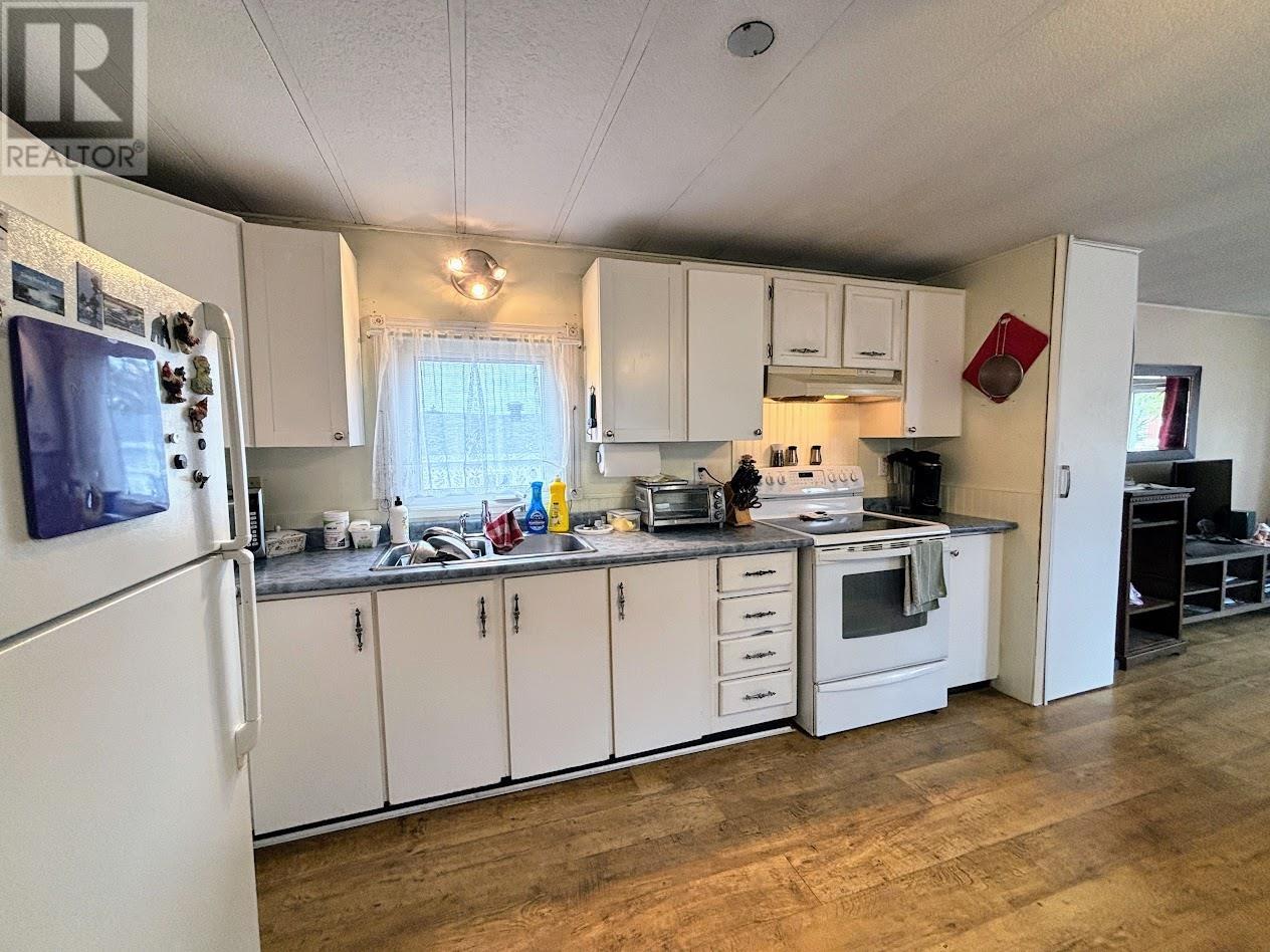 22 Jackson Cres, Marathon, Ontario  P0T 2E0 - Photo 3 - TB2600992