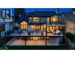 95 Woodridge Close SW, calgary, Alberta