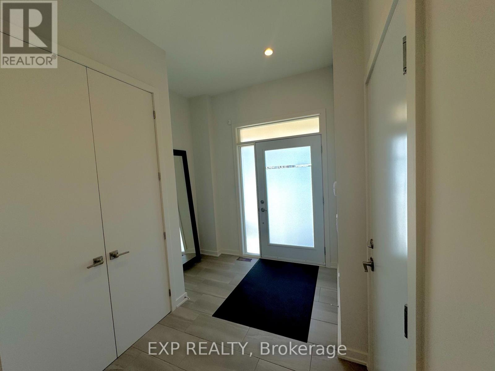 622 Summerhill Street, Ottawa, Ontario  K4M 0C2 - Photo 2 - X13649936