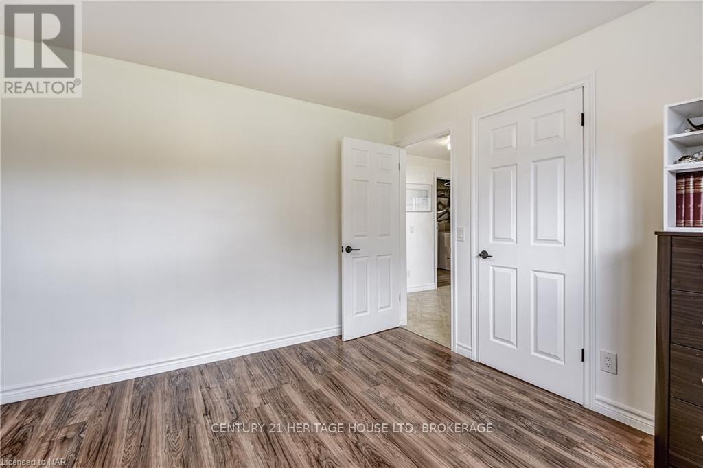 10 Madison Street, Fort Erie, Ontario L2A 3Z8 - Photo 23 - X13649892
