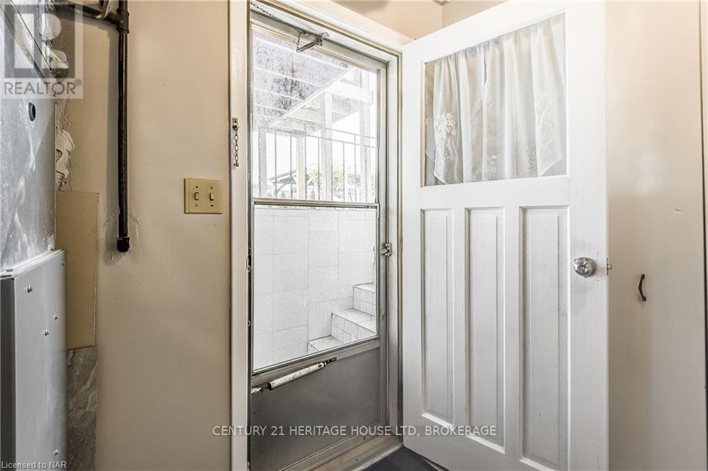 10 Madison Street, Fort Erie, Ontario L2A 3Z8 - Photo 27 - X13649892