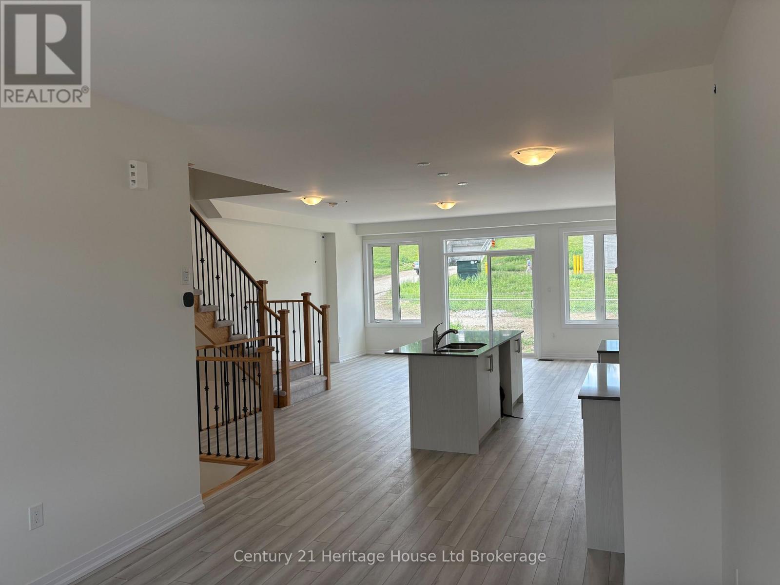 464 Jack Wilford Way, Woodstock, Ontario  N4S 7V6 - Photo 10 - X13649970