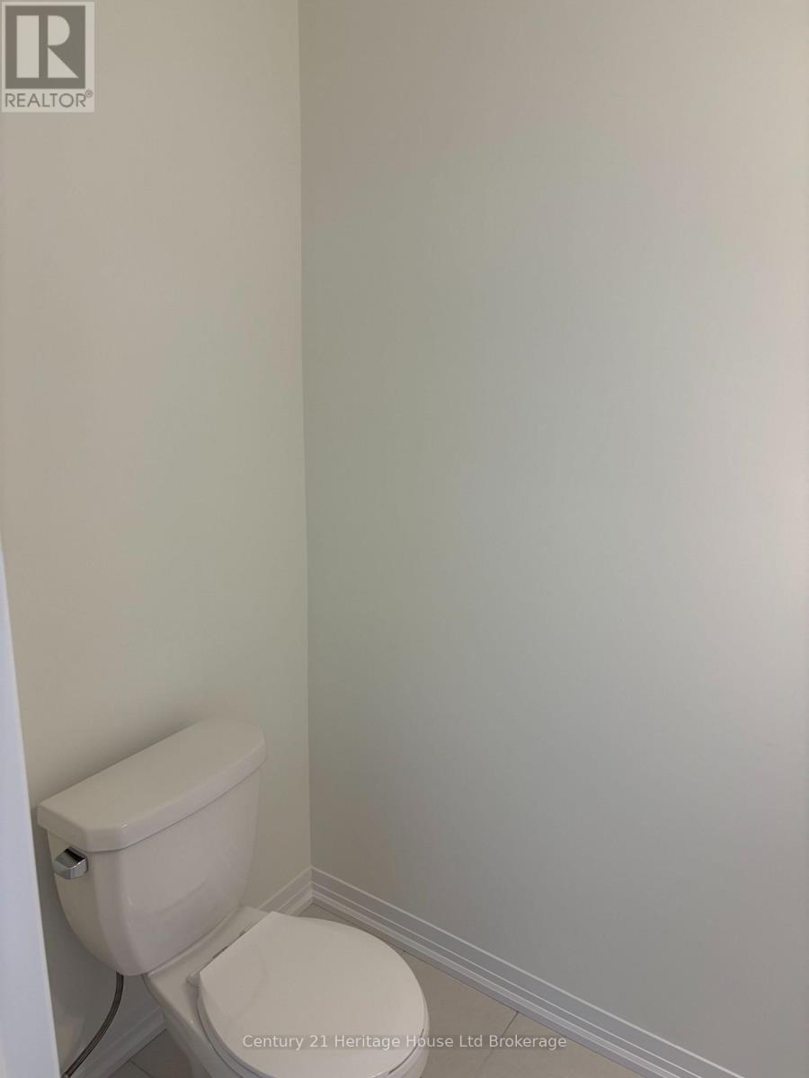 464 Jack Wilford Way, Woodstock, Ontario  N4S 7V6 - Photo 3 - X13649970