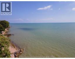 127 LAKEWOOD DRIVE, Amherstburg, Ontario