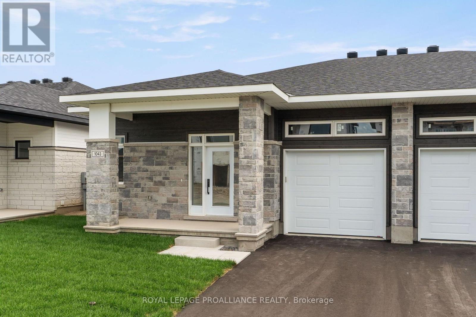 1043 Moore Street, Brockville, Ontario  K6V 0H1 - Photo 3 - X13649980