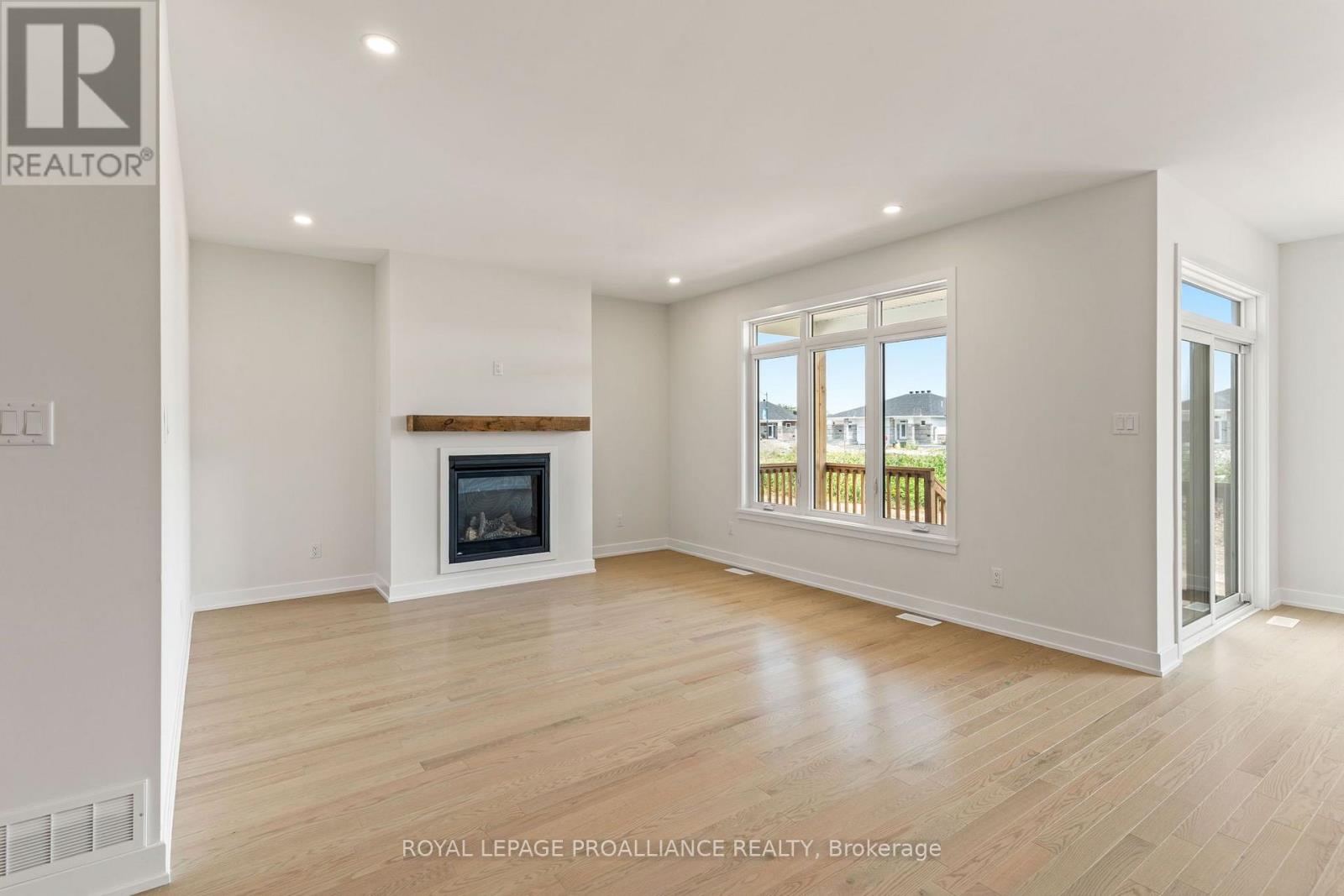 1043 Moore Street, Brockville, Ontario  K6V 0H1 - Photo 33 - X13649980