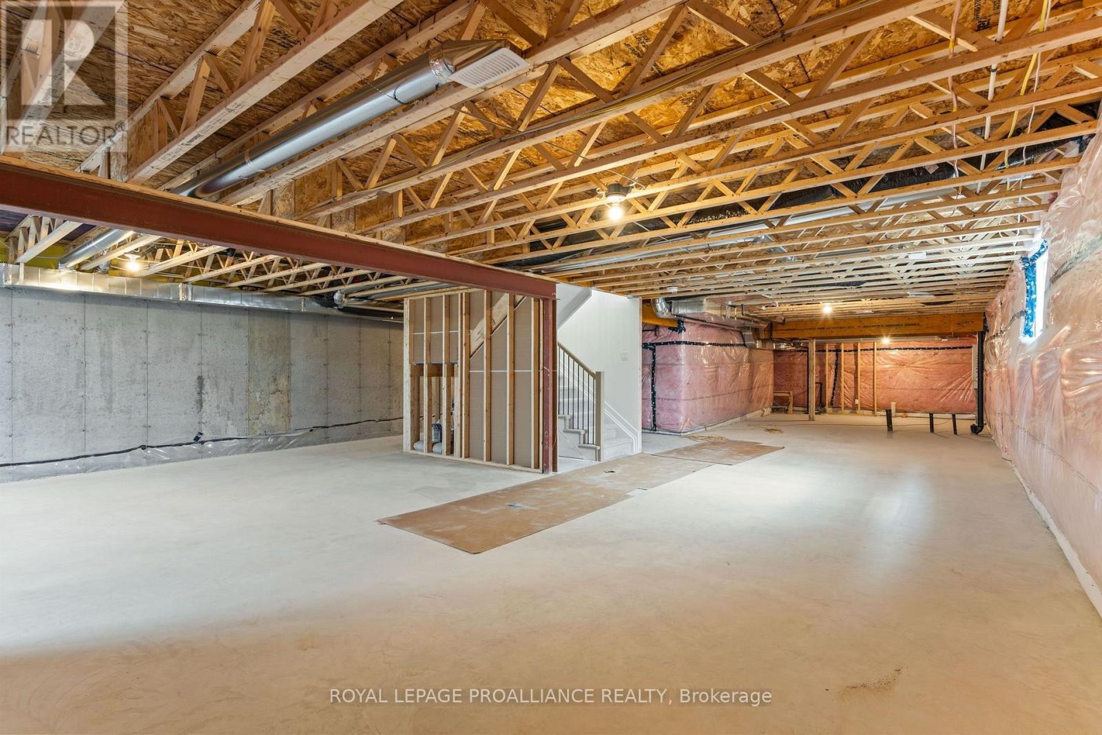 1043 Moore Street, Brockville, Ontario  K6V 0H1 - Photo 47 - X13649980