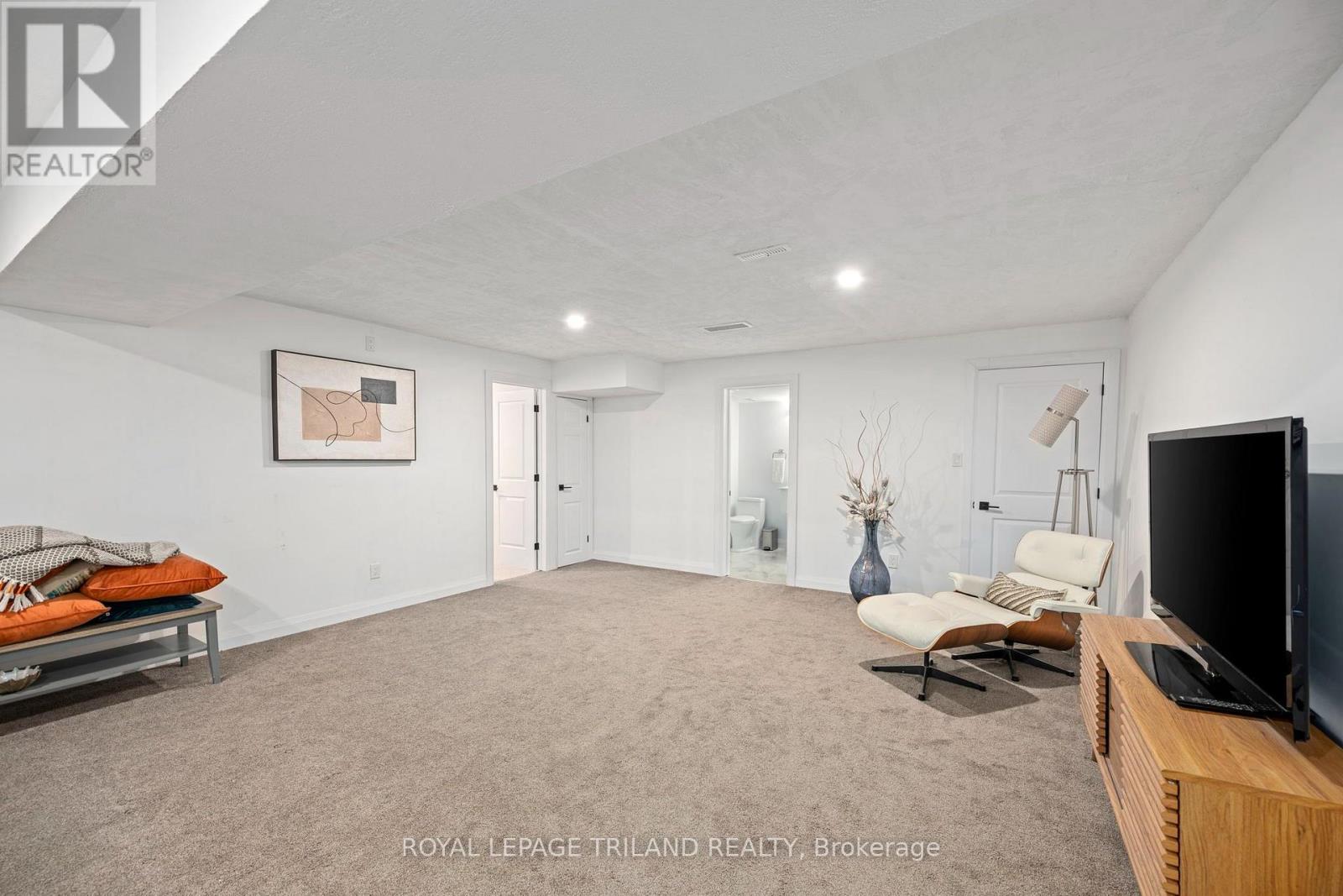 21 Armstrong Street, Strathroy-Caradoc, Ontario  N0L 1W0 - Photo 17 - X13649136