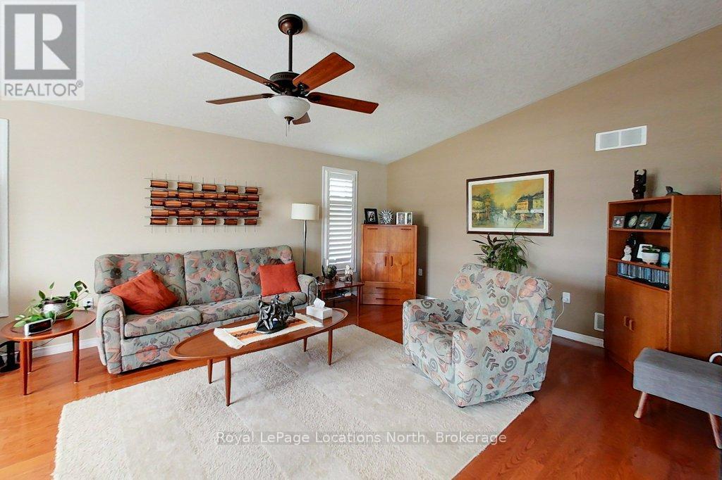 16 Atlantic Avenue, Wasaga Beach, Ontario  L9Z 3A8 - Photo 18 - S13650058