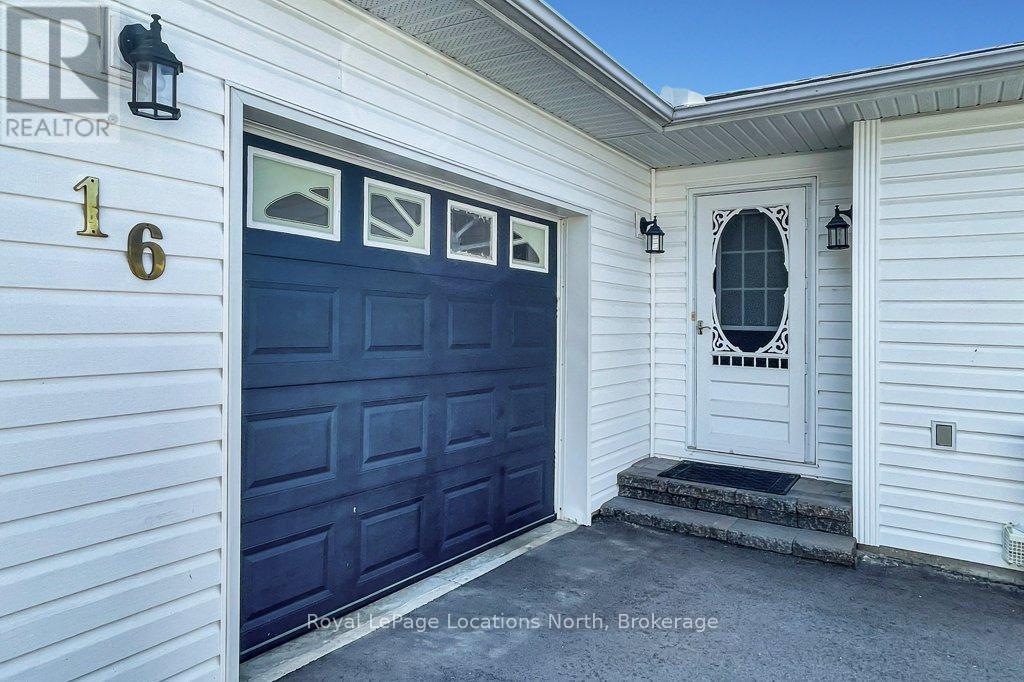 16 Atlantic Avenue, Wasaga Beach, Ontario  L9Z 3A8 - Photo 2 - S13650058