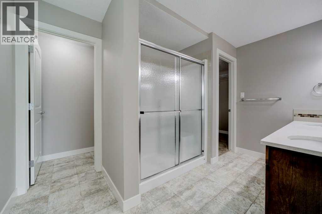 201, 173 Fairmont Boulevard S, Lethbridge, Alberta  T1K 7G4 - Photo 22 - A2335574