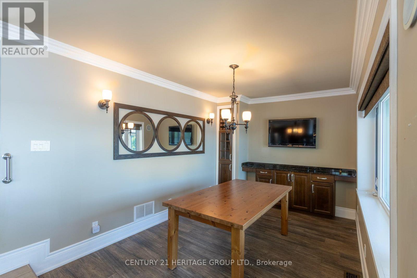 405 Champlain Road, Penetanguishene, Ontario  L9M 1S3 - Photo 12 - S13646934