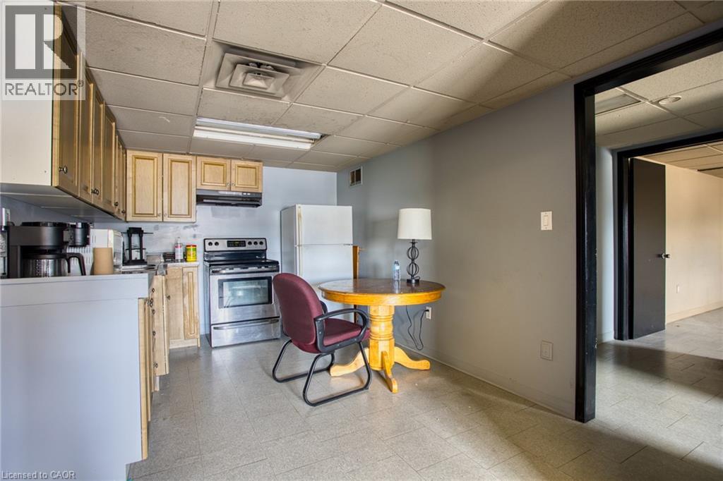 112 Ormond Street S, Thorold, Ontario  L2V 3Y1 - Photo 17 - 40853959