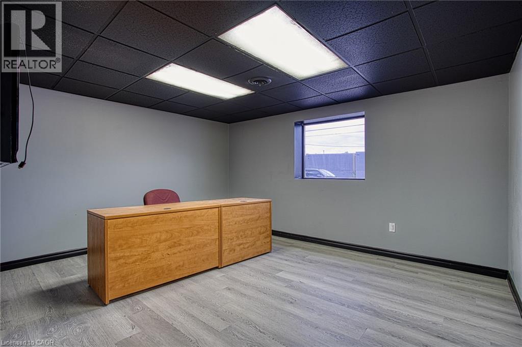 112 Ormond Street S, Thorold, Ontario  L2V 3Y1 - Photo 8 - 40853959