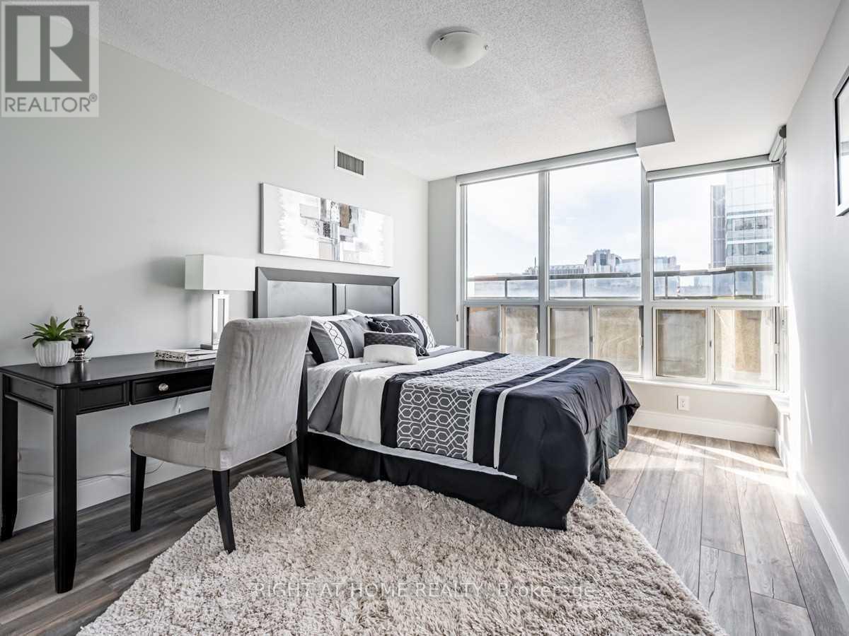 2306 - 750 Bay Street, Toronto, Ontario  M5G 1N6 - Photo 14 - C13649910