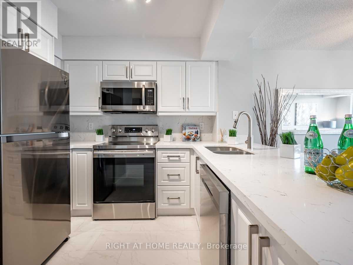 2306 - 750 Bay Street, Toronto, Ontario  M5G 1N6 - Photo 6 - C13649910