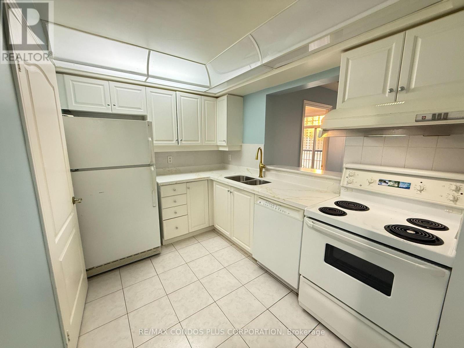 1601 - 5418 Yonge Street, Toronto, Ontario  M2N 5R8 - Photo 2 - C13649998