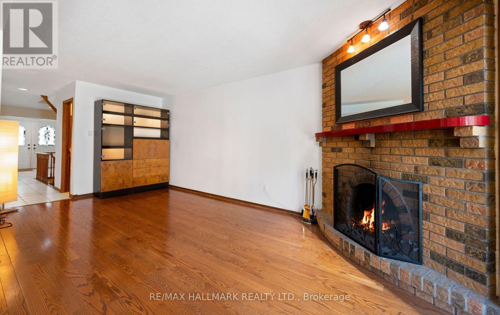 154 Robert Hicks Drive, Toronto, Ontario  M2R 3R5 - Photo 13 - C13650064