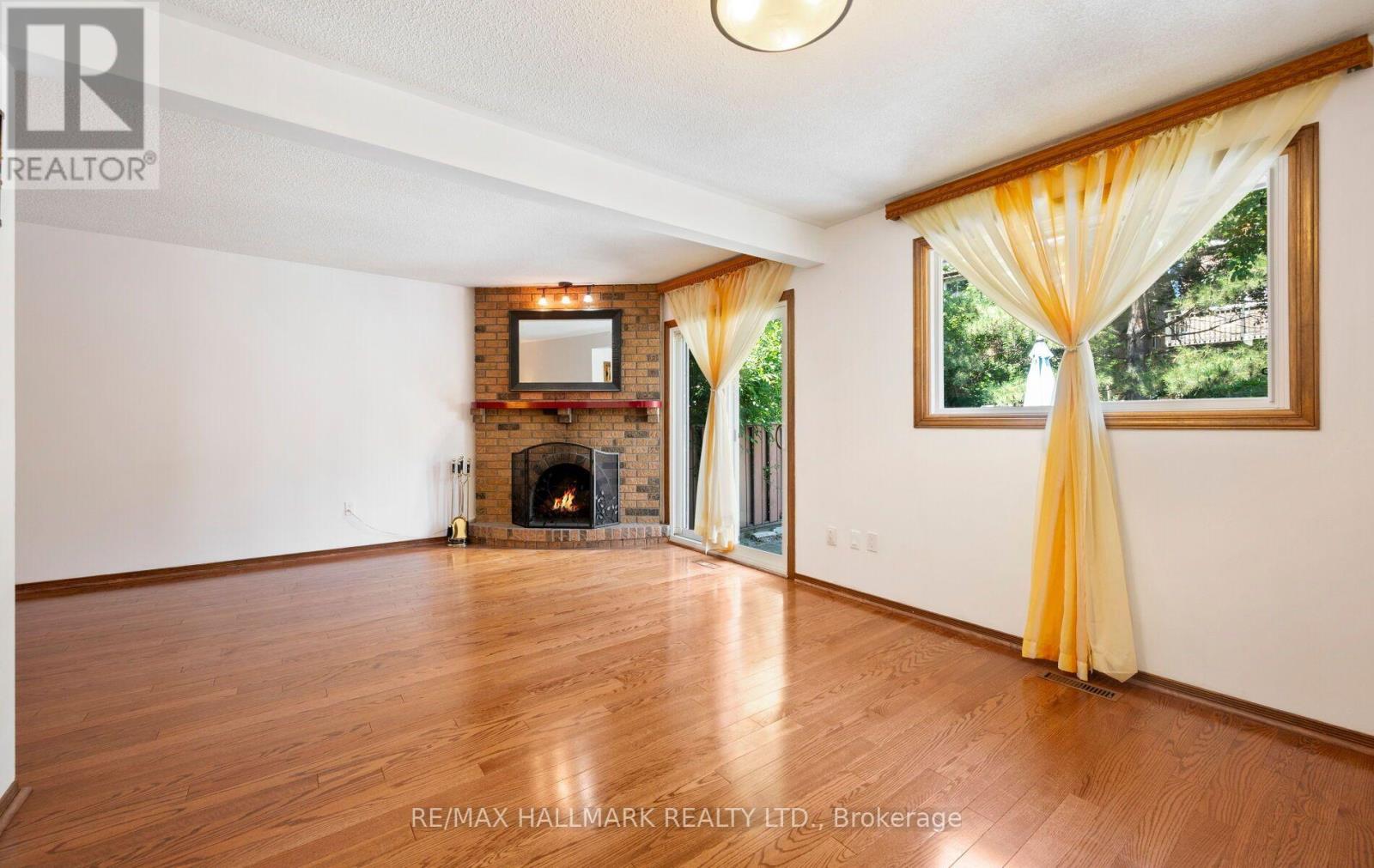 154 Robert Hicks Drive, Toronto, Ontario  M2R 3R5 - Photo 15 - C13650064