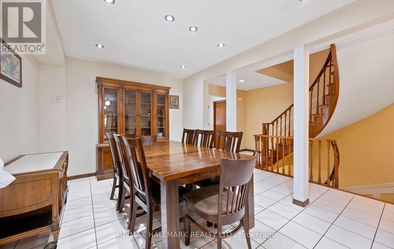 154 Robert Hicks Drive, Toronto, Ontario  M2R 3R5 - Photo 19 - C13650064