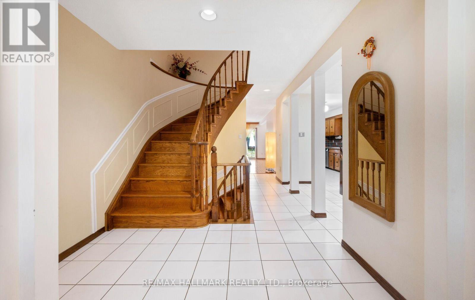 154 Robert Hicks Drive, Toronto, Ontario  M2R 3R5 - Photo 6 - C13650064