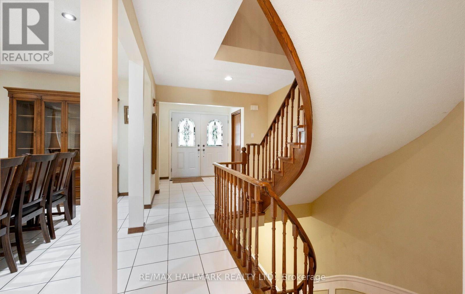 154 Robert Hicks Drive, Toronto, Ontario  M2R 3R5 - Photo 7 - C13650064