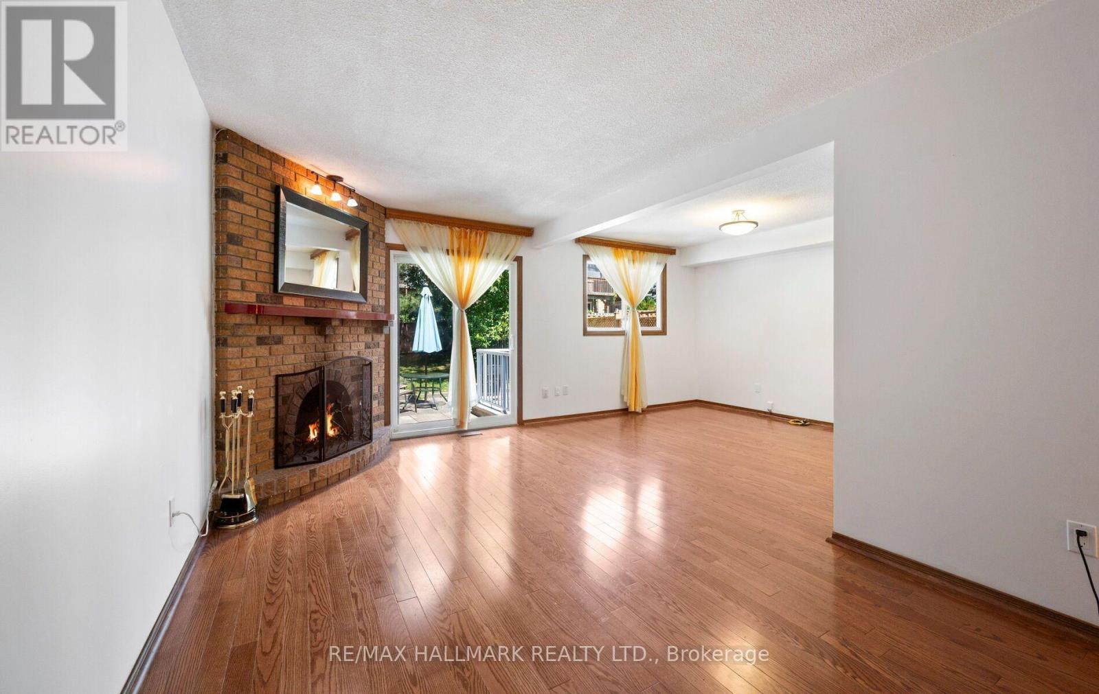 154 Robert Hicks Drive, Toronto, Ontario  M2R 3R5 - Photo 8 - C13650064