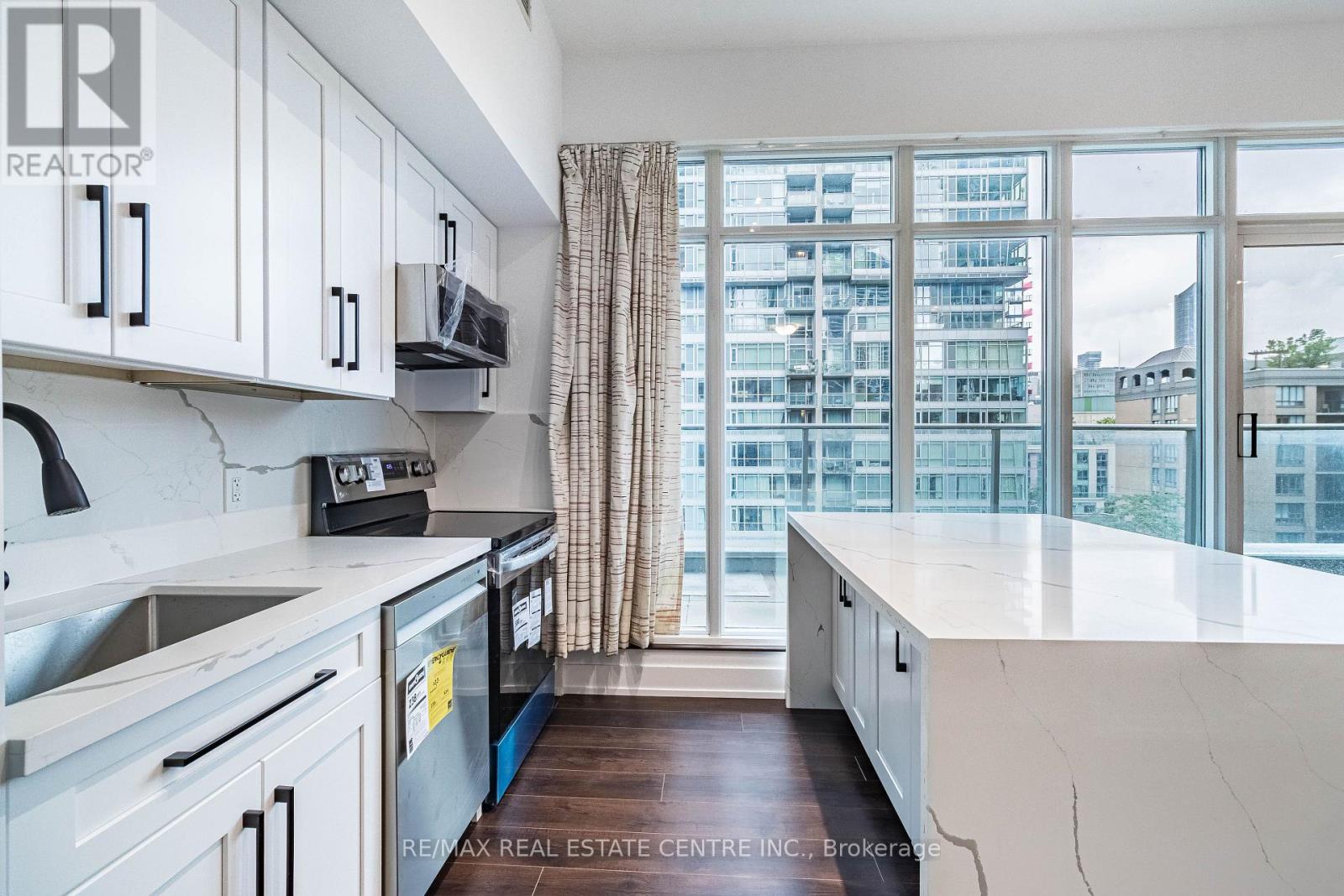 Uph 11 - 21 Nelson Street, Toronto, Ontario  M5V 1T8 - Photo 12 - C13650068