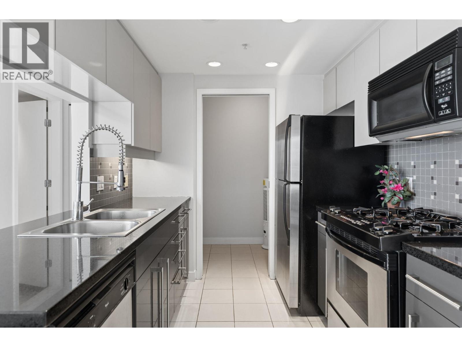 908 1408 Strathmore Mews, Vancouver, British Columbia  V6Z 3A9 - Photo 12 - R3153371