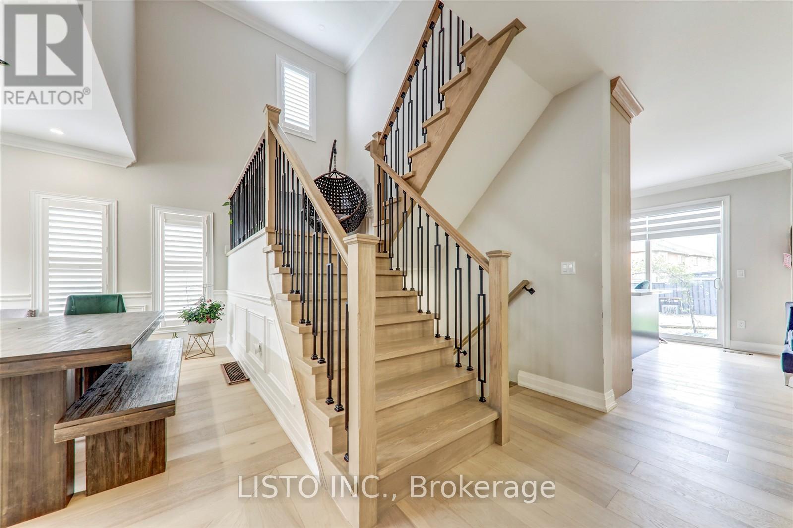 65 Warbler Circle, Toronto, Ontario  M1X 1V5 - Photo 11 - E13649968