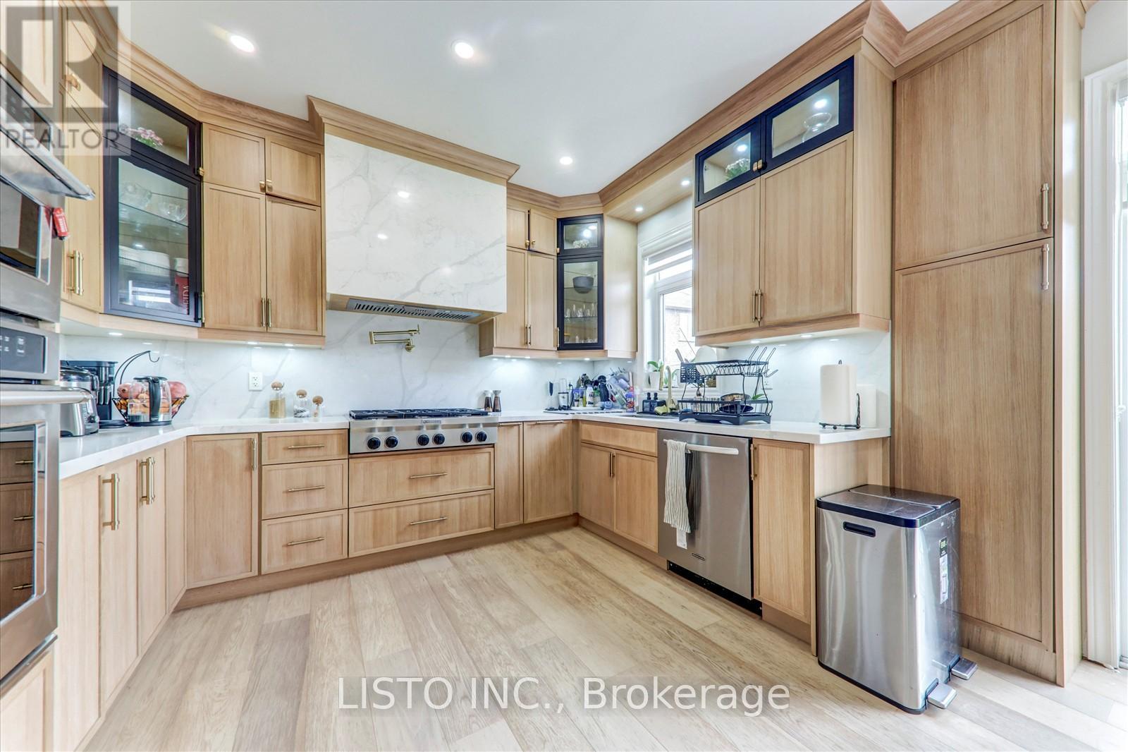 65 Warbler Circle, Toronto, Ontario  M1X 1V5 - Photo 18 - E13649968