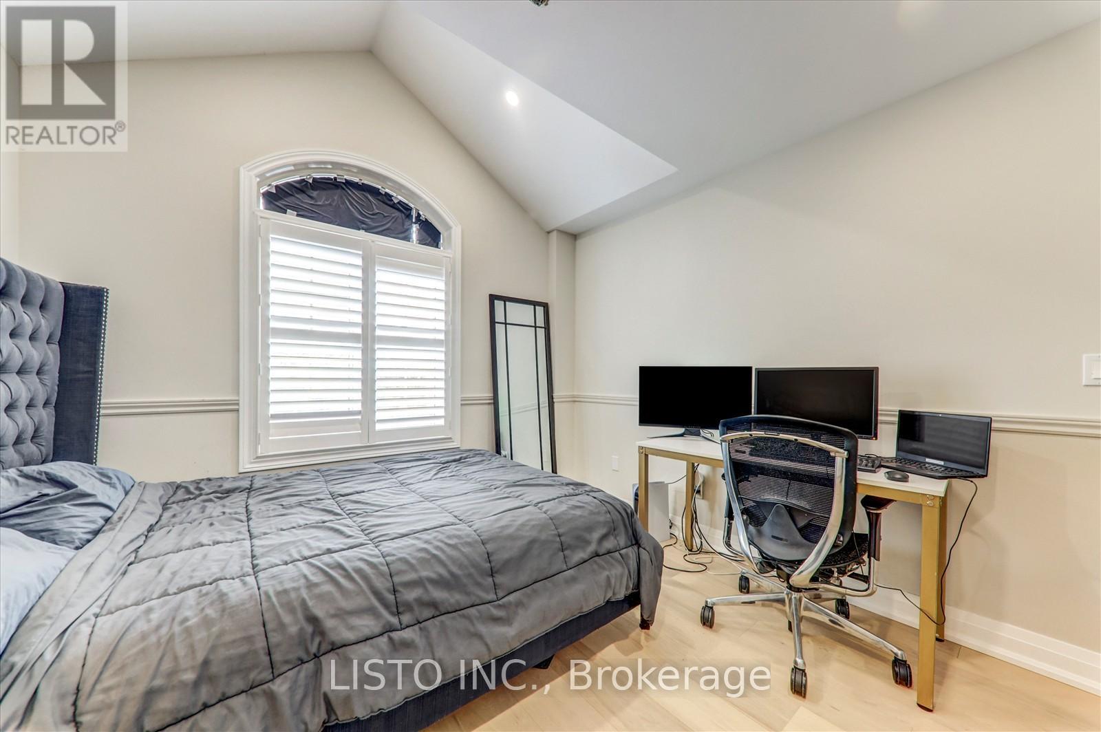 65 Warbler Circle, Toronto, Ontario  M1X 1V5 - Photo 32 - E13649968