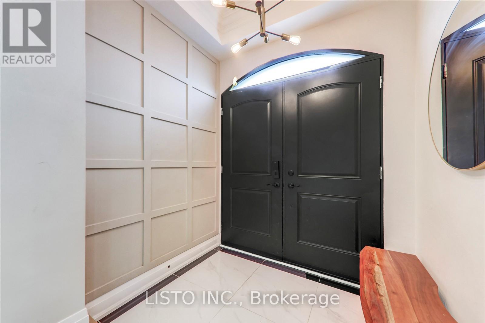 65 Warbler Circle, Toronto, Ontario  M1X 1V5 - Photo 6 - E13649968