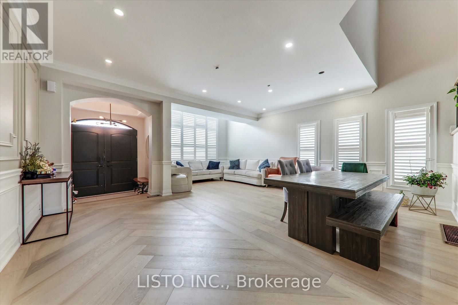 65 Warbler Circle, Toronto, Ontario  M1X 1V5 - Photo 7 - E13649968