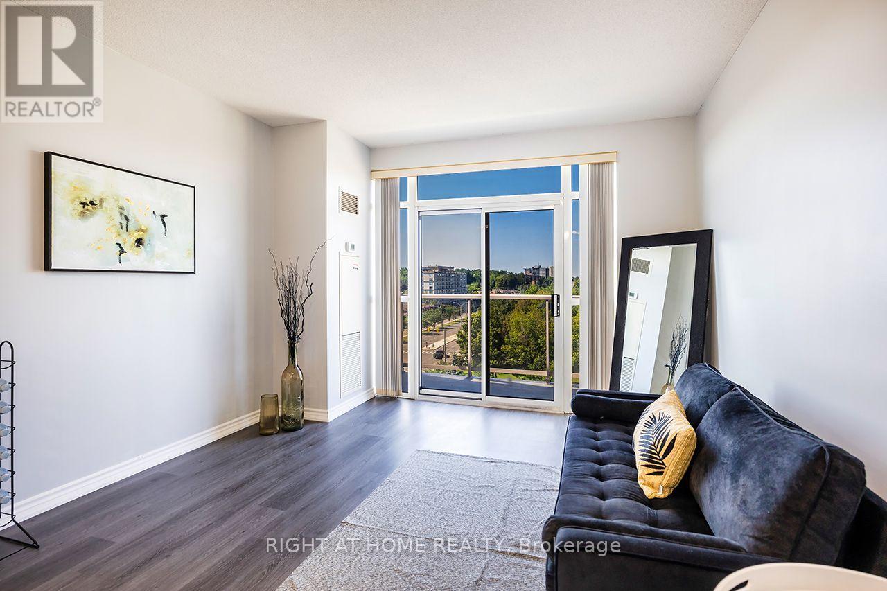 Ph11 - 3650 Kingston Road, Toronto, Ontario  M1M 3X9 - Photo 6 - E13649988