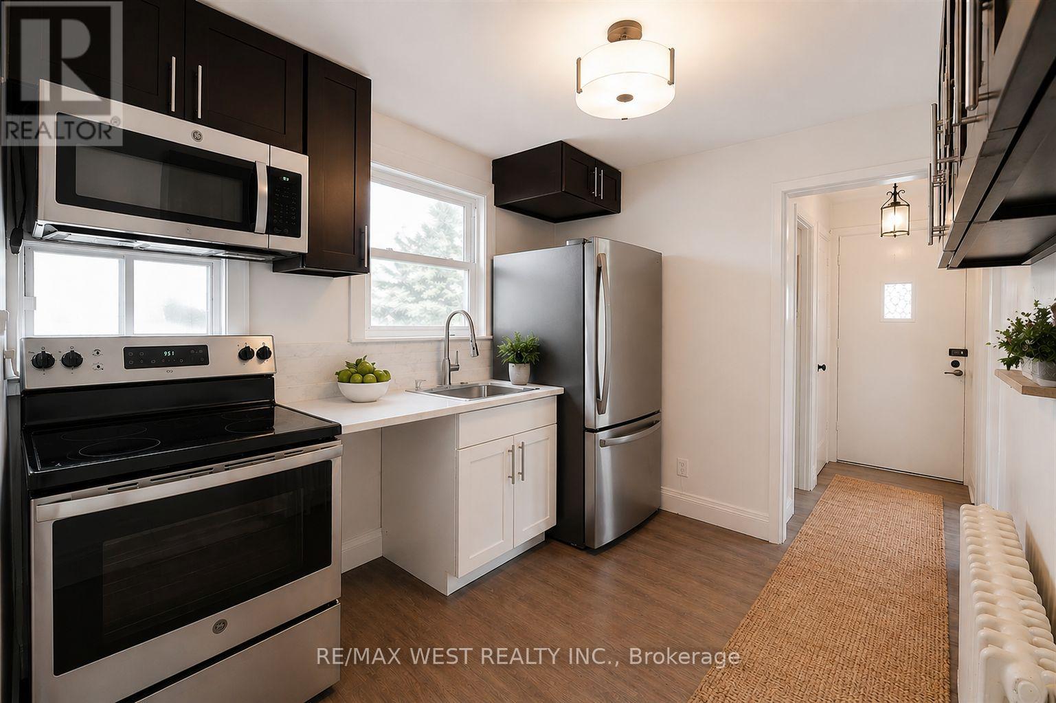 5 Dieppe Road S, Toronto, Ontario  M4J 2K8 - Photo 10 - E13650032