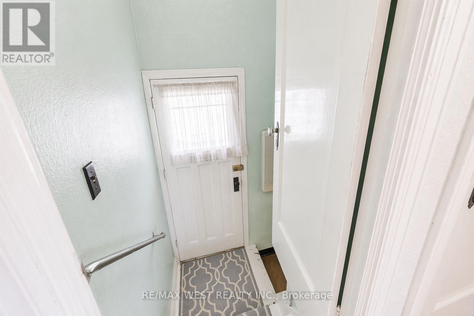 5 Dieppe Road S, Toronto, Ontario  M4J 2K8 - Photo 16 - E13650032